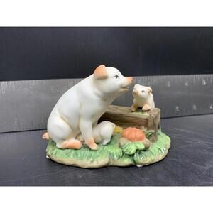 1984 Lefton China Mother Knows Best Pig with Piglets 4254 Signed Figurine Taiwan